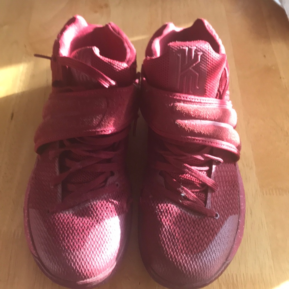 Kyrie 2’s